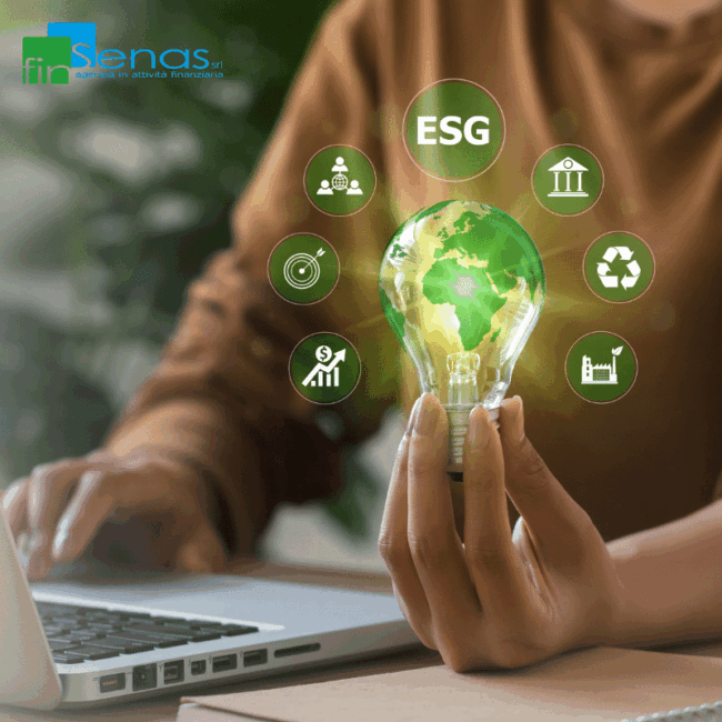 Conto Termico 3.0 la guida essenziale per imprese e professionisti nel 2025 Una persona tiene una lampadina con al suo interno il mappamondo, mentre intorno ad essa sono presenti icone che rappresentano concetti legati alla sostenibilità e alle pratiche ESG, come finanza verde, obiettivi di sviluppo sostenibile, energia rinnovabile, economia circolare e investimenti responsabili.